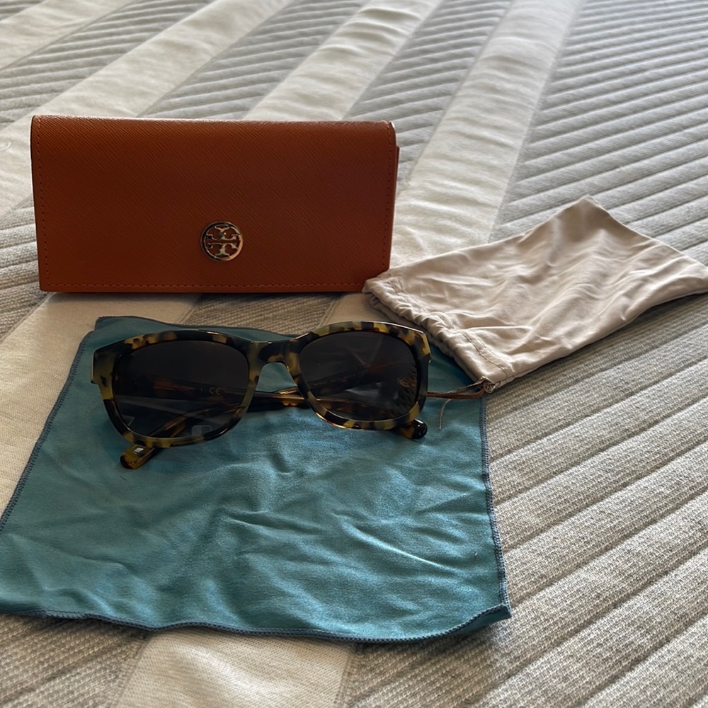Tory Burch TY 7044 sunglasses